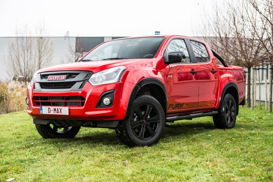  Isuzu D-Max Fury Double Cab 2018 года  (EU) (фото 1 из 18)